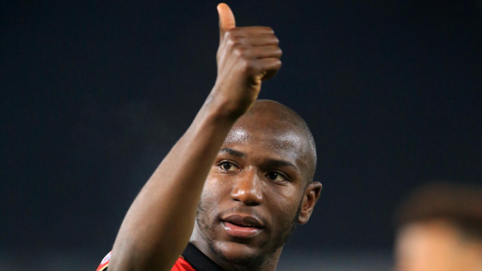 Benik Afobe puts club before country in his bid to ripen with Cherries ...
