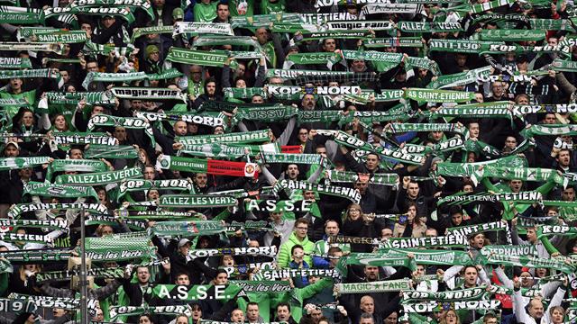 A Lille comme à Saint-Etienne, une même crise mais deux réponses différentes des supporters
