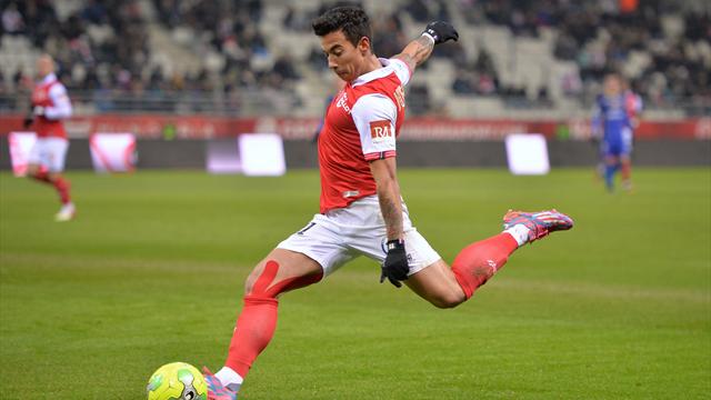 Reims sur le fil, Lorient s’écroule… et Nîmes en profite