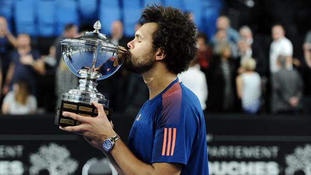 Tsonga brushes aside Pouille to win third Marseille title