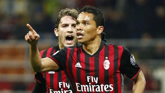 Milan, tempo di uscite: Locatelli pronto per il Sassuolo, Bacca potrebbe restare