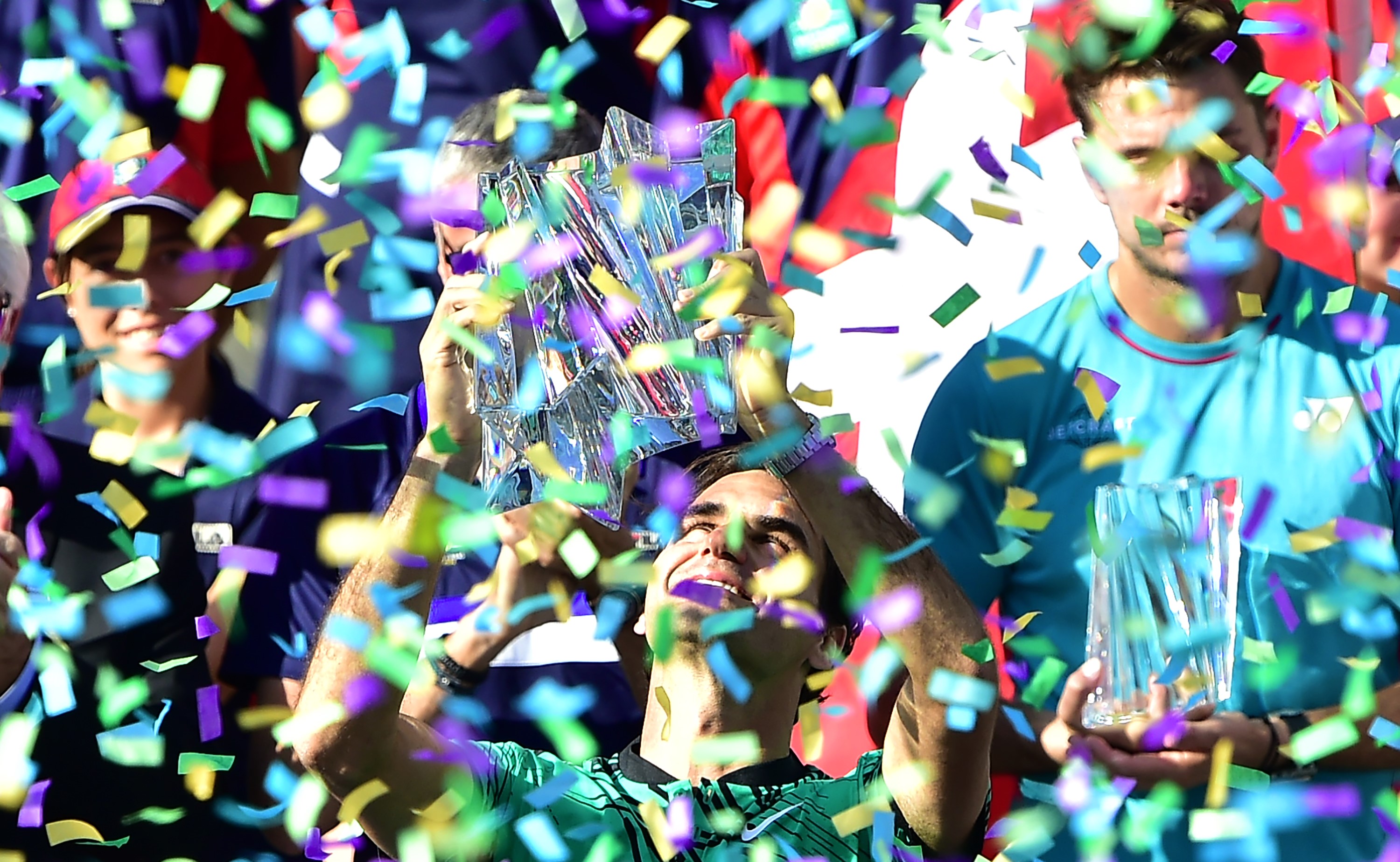 Roger Federer, après sa victoire en finale du Masters 1000 d'Indian Wells, face à Stanislas Wawrinka.