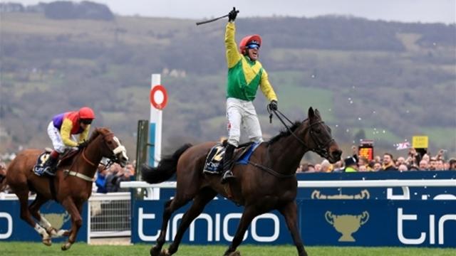 Cheltenham Gold Cup geht an Sizing John