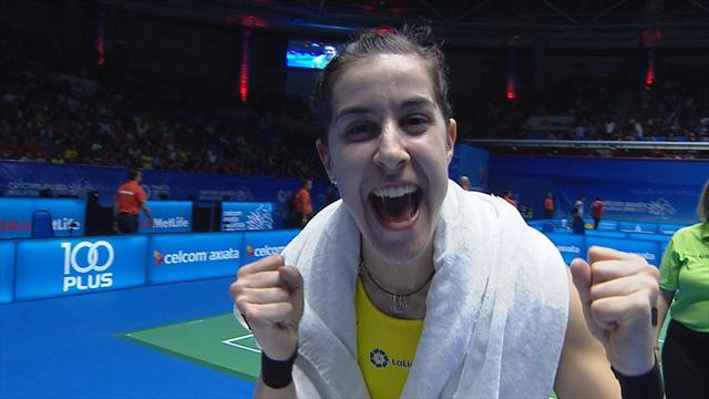 Carolina Marín pasa a semifinales tras ganar por primera vez a Intanon Carolina Marín pasa a semifinales tras ganar por primera vez a Intanon