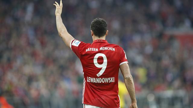 Sky Sports: «Челси» и «МЮ» провели переговоры с представителями Левандовского