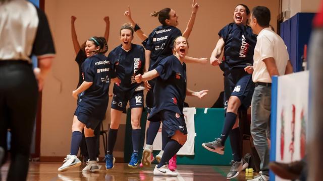 Vincono allenate da una ’97: la storia magica di Bologna nel giorno del derby di Basket City