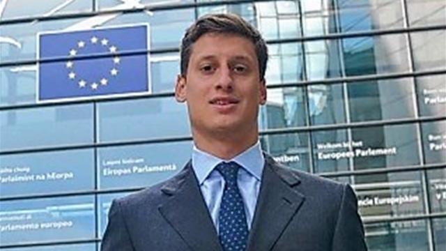 Tra Europarlamento e area di rigore: la storia di Ignazio Cocchiere, il "diplomatico del gol"