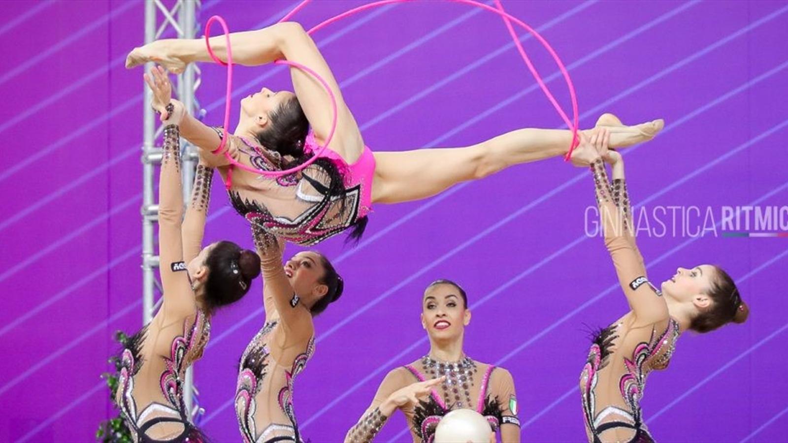 Le Farfalle azzurre brillano nella World Cup di Baku oro nella finale con i 5 cerchi Le Farfalle azzurre brillano nella World Cup di Baku oro nella finale con i 5 cerchi