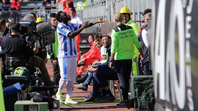 Muntari abandonó el campo tras escuchar insultos racistas en el Cagliari-Pescara