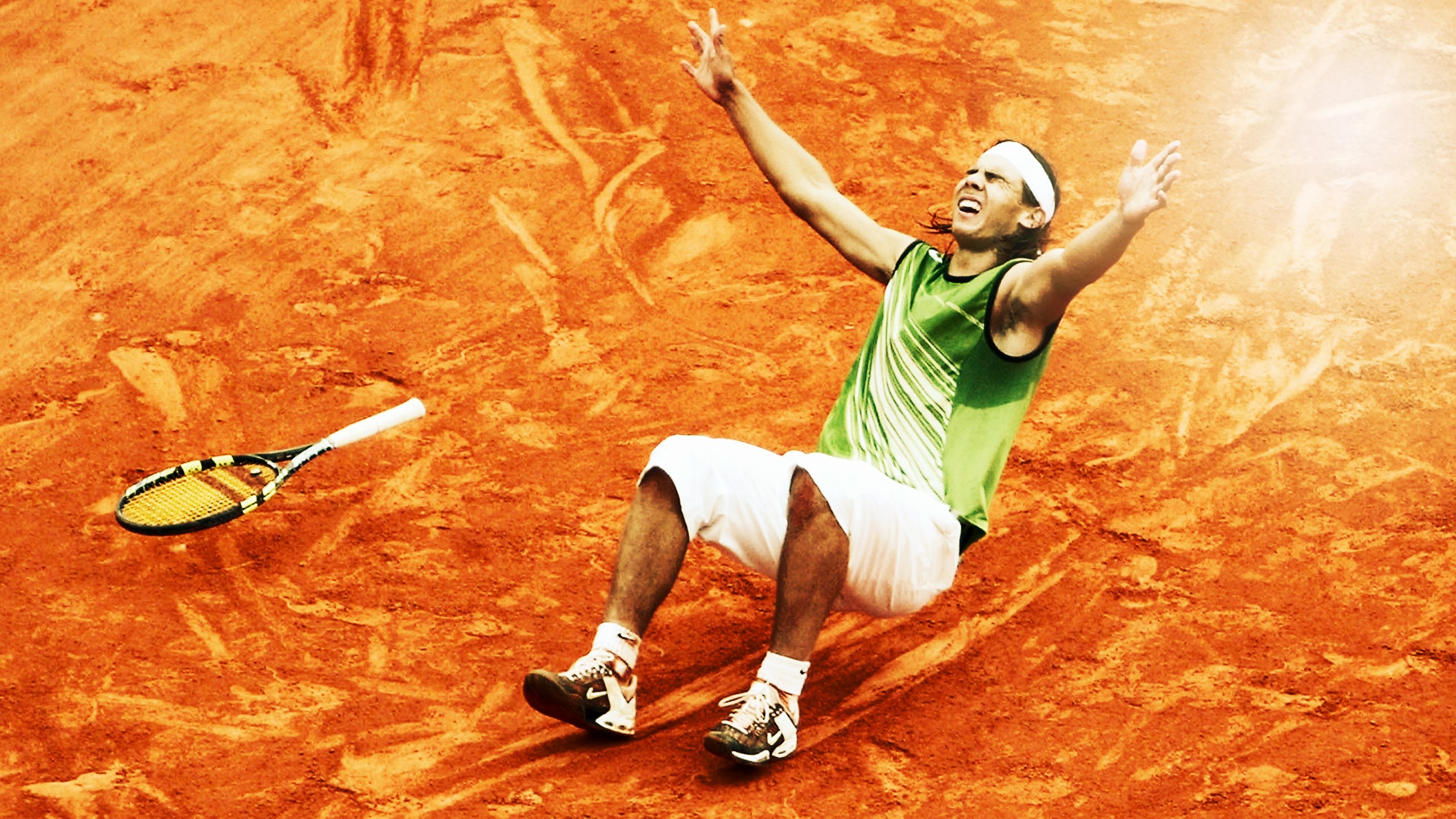 5 de junio de 2005: Con 19 años y 2 días, Rafael Nadal entra en la historia de Roland Garros; se convierte en el primer jugador de menos de 20 en ganar un Grand Slam en el último cuarto de siglo.