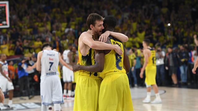 Wer schnappt sich den Titel? Fenerbahce und Piräus im Finale