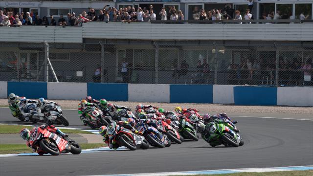 Mundial de Superbike chega a Portimão