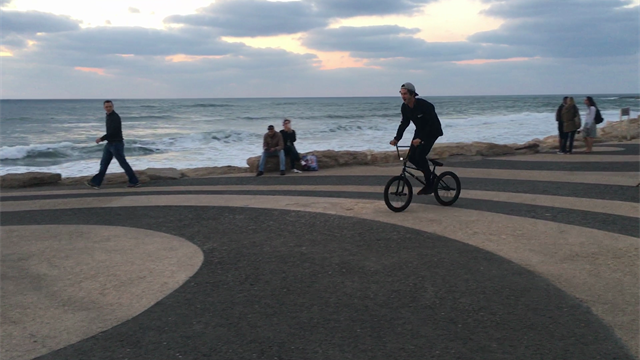 Playing with Tel Aviv locals Playing with Tel Aviv locals
