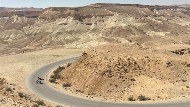 Großes BMX-Erlebnis in der Negev-Wüste Großes BMX-Erlebnis in der Negev-Wüste