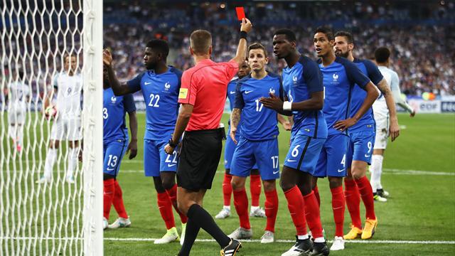 Avec le rouge de Varane, l'arbitrage vidéo a encore fait mal aux Bleus
