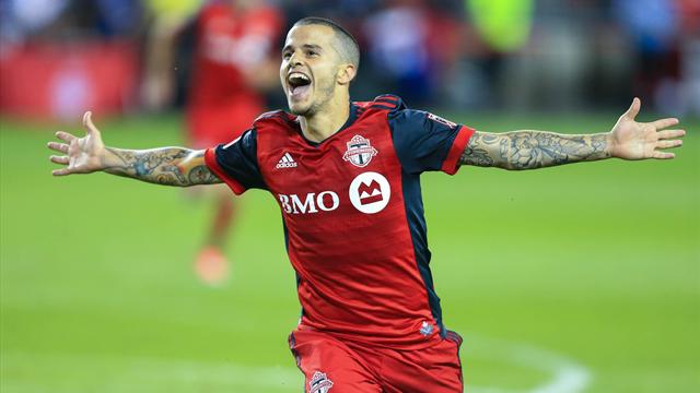 Et la merveille du jour sur coup-franc est (encore) signée Giovinco