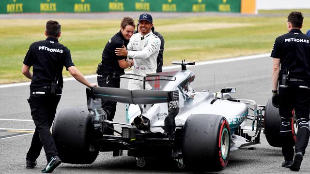 Hamilton takes British Grand Prix pole to thrill Silverstone fans