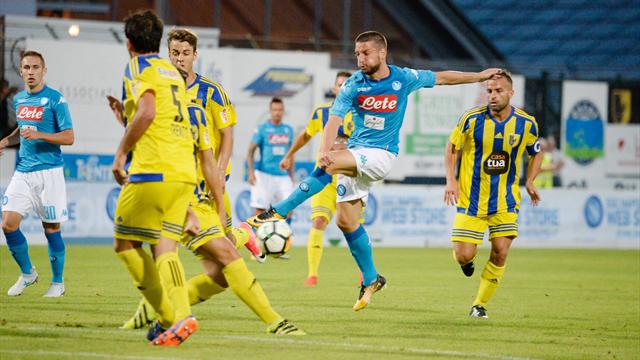 Doppio Milik, Mertens e il primo sigillo di Ounas: il Napoli ne fa 7 al Trento