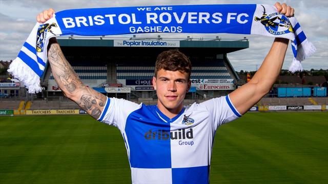 Dall'esercito al calcio "prof" col Bristol Rovers: la favola di Tom Broadbent, ufficiale ultimo uomo