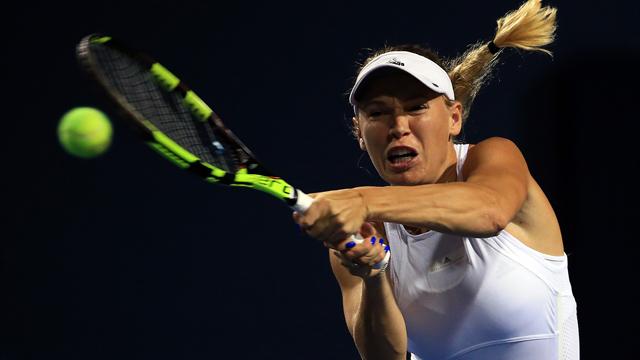 Caroline Wozniacki races into Rogers Cup third round