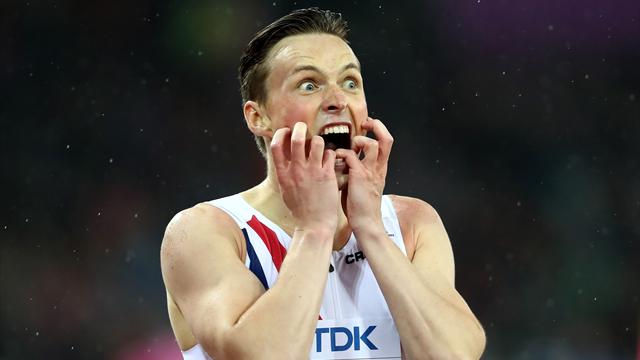 Karsten Warholm vince i 400m ostacoli a 21 anni: in lacrime al traguardo Karsten Warholm vince i 400m ostacoli a 21 anni: in lacrime al traguardo