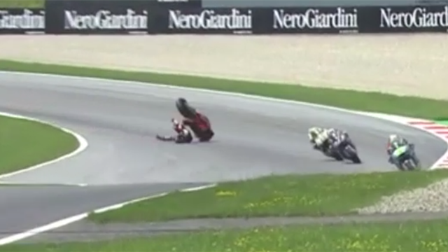 Revenu sur la tête de course, Oliveira a tout perdu dans une chute à très haute vitesse Revenu sur la tête de course, Oliveira a tout perdu dans une chute à très haute vitesse