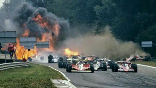 Champions dans la tragédie, F1 en looping, doublé Ferrari : malédictions et miracles à Monza Champions dans la tragédie, F1 en looping, doublé Ferrari : malédictions et miracles à Monza