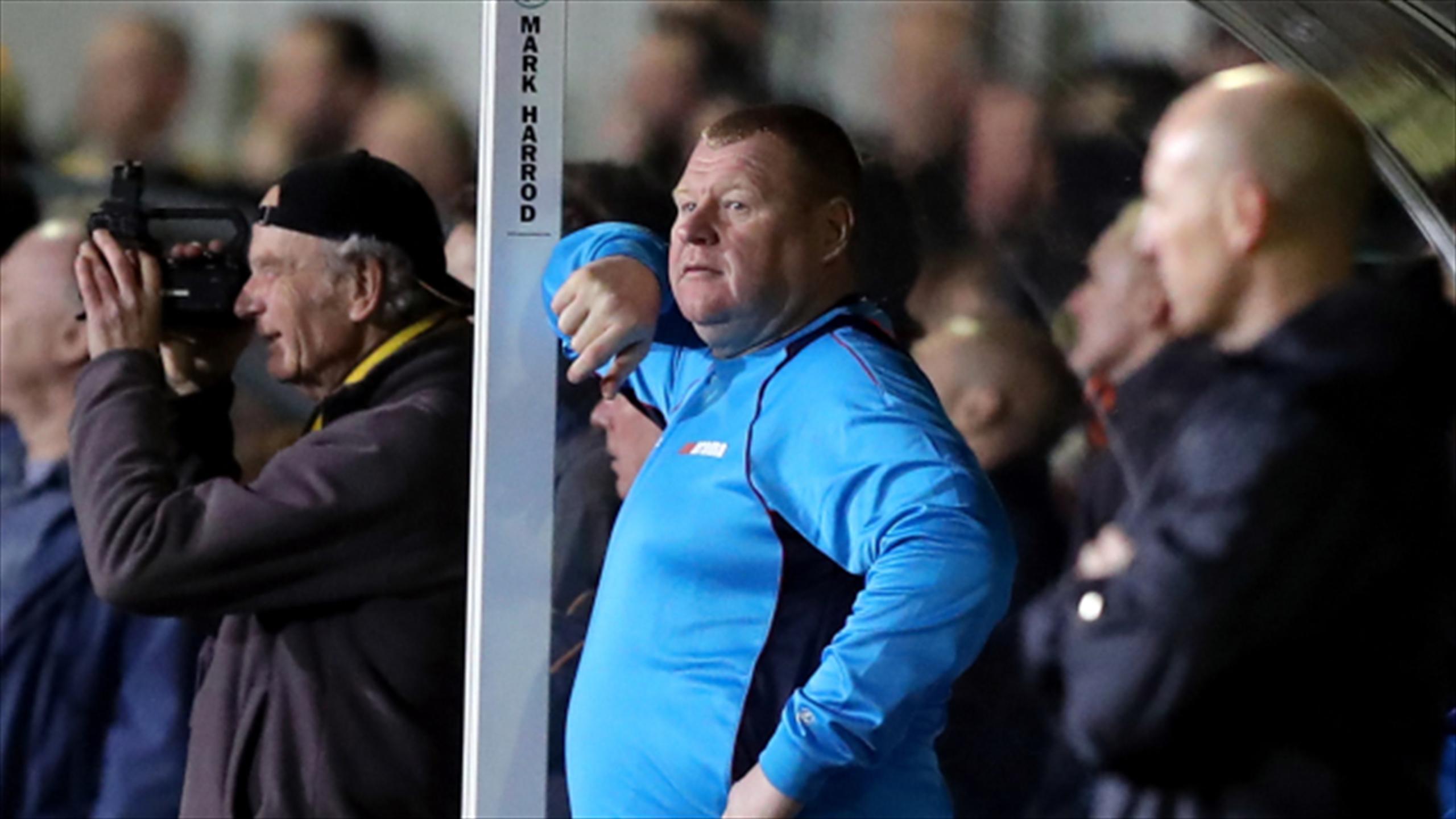 Fomer Sutton goalkeeper Wayne Shaw regrets pieeating incident Eurosport