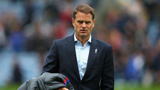 Mourinho sur les critiques de De Boer : "C'est le pire entraîneur de l'histoire de Premier League" Mourinho sur les critiques de De Boer : "C'est le pire entraîneur de l'histoire de Premier League"