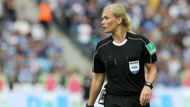 Steinhaus becomes Bundeliga's first female ref
