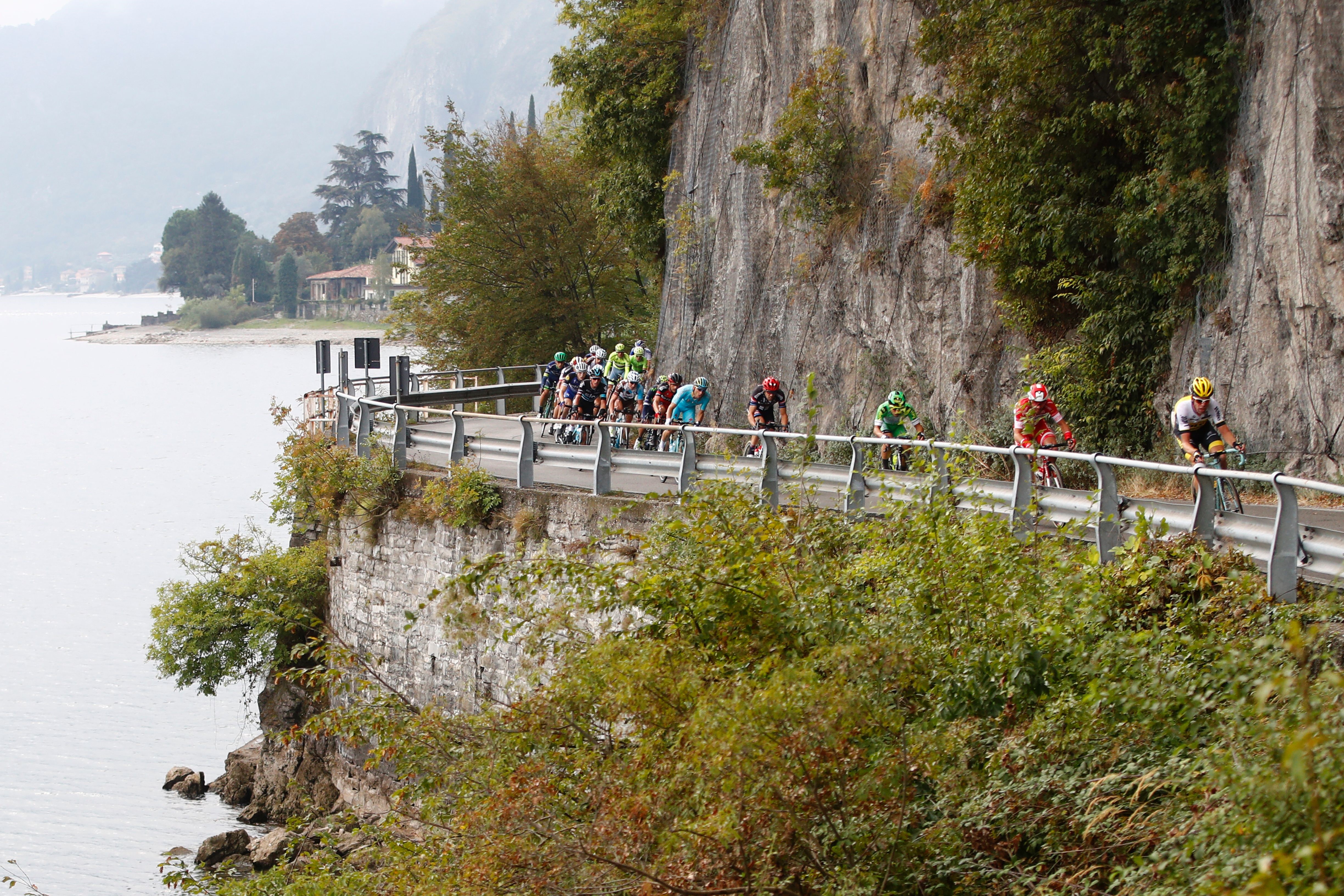 Le peloton lors du Tour de Lombardie en 2016