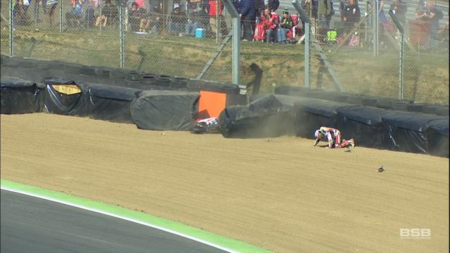 Session red flagged after scary crash Session red flagged after scary crash