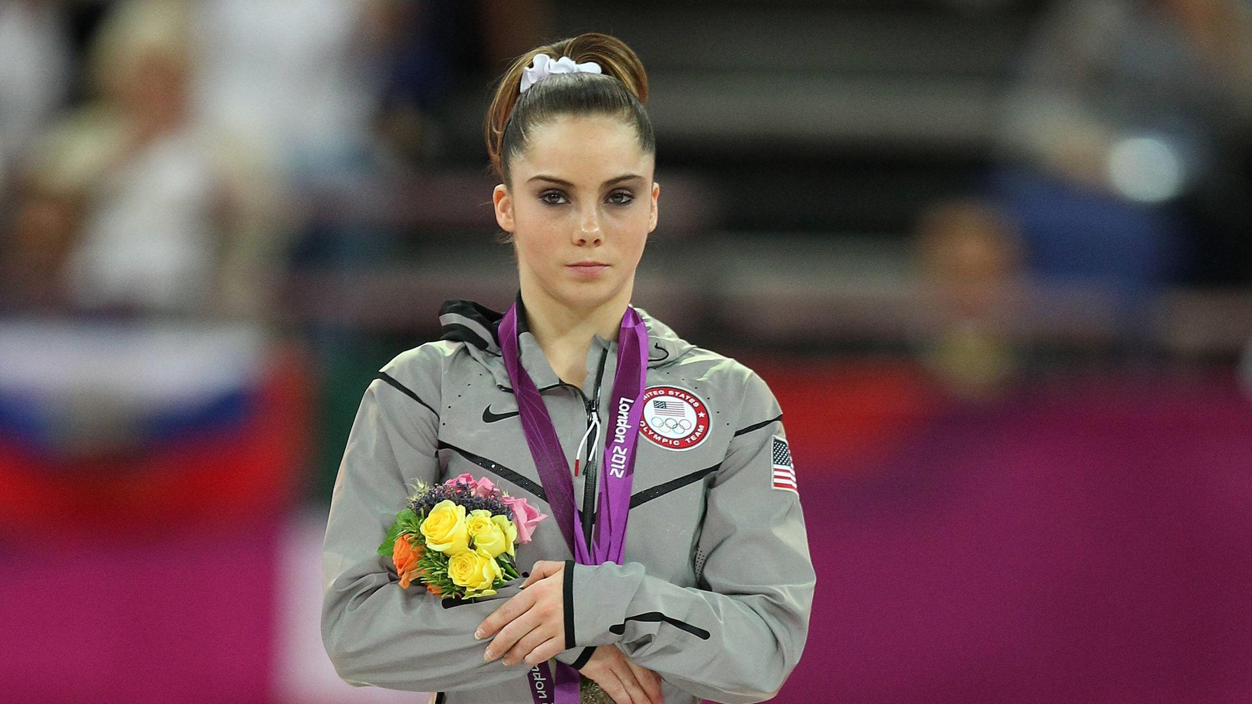 Маккайла марони гимнастка. Mckayla maroney. Mckayla maroney 2022. Маккайла марони гимнастика. Mckayla maroney.