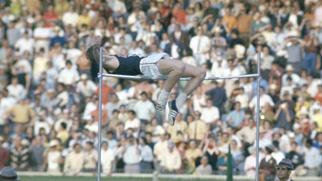 Il salto nel futuro di Dick Fosbury che cambiò per sempre l'atletica Il salto nel futuro di Dick Fosbury che cambiò per sempre l'atletica