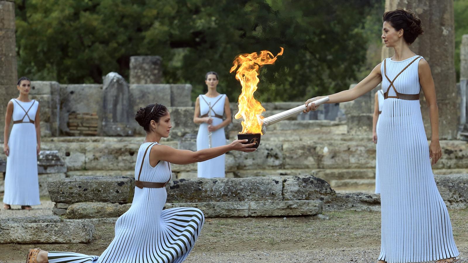 Olympisches Feuer für Winterspiele in PyeongChang entzündet