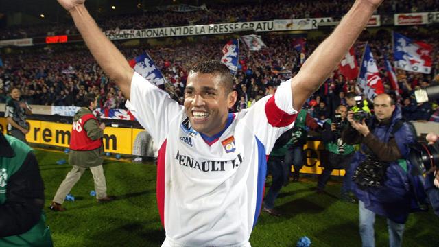 De la joie de son premier but à l’émotion de son jubilé, Sonny Anderson en 5 dates