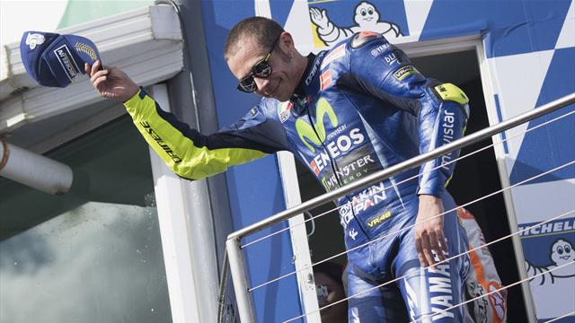 Non solo Federer e Barça anche Valentino Rossi in lizza al premio 'Laureus'