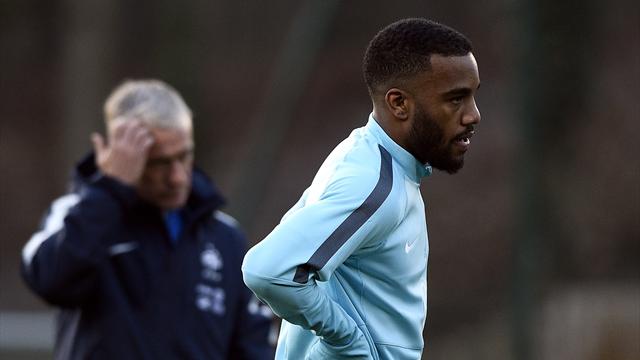 Equipe de France : Lacazette finalement forfait, Plea appelé ! Equipe de France : Lacazette finalement forfait, Plea appelé !