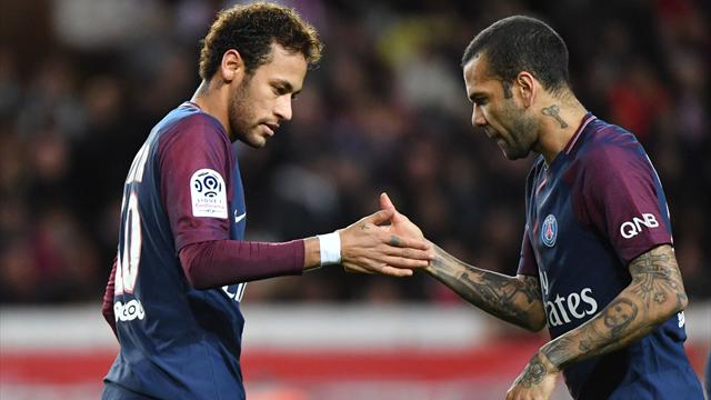 Neymar a félicité le PSG pour son titre en Coupe de la Ligue et a rendu hommage à Dani Alves