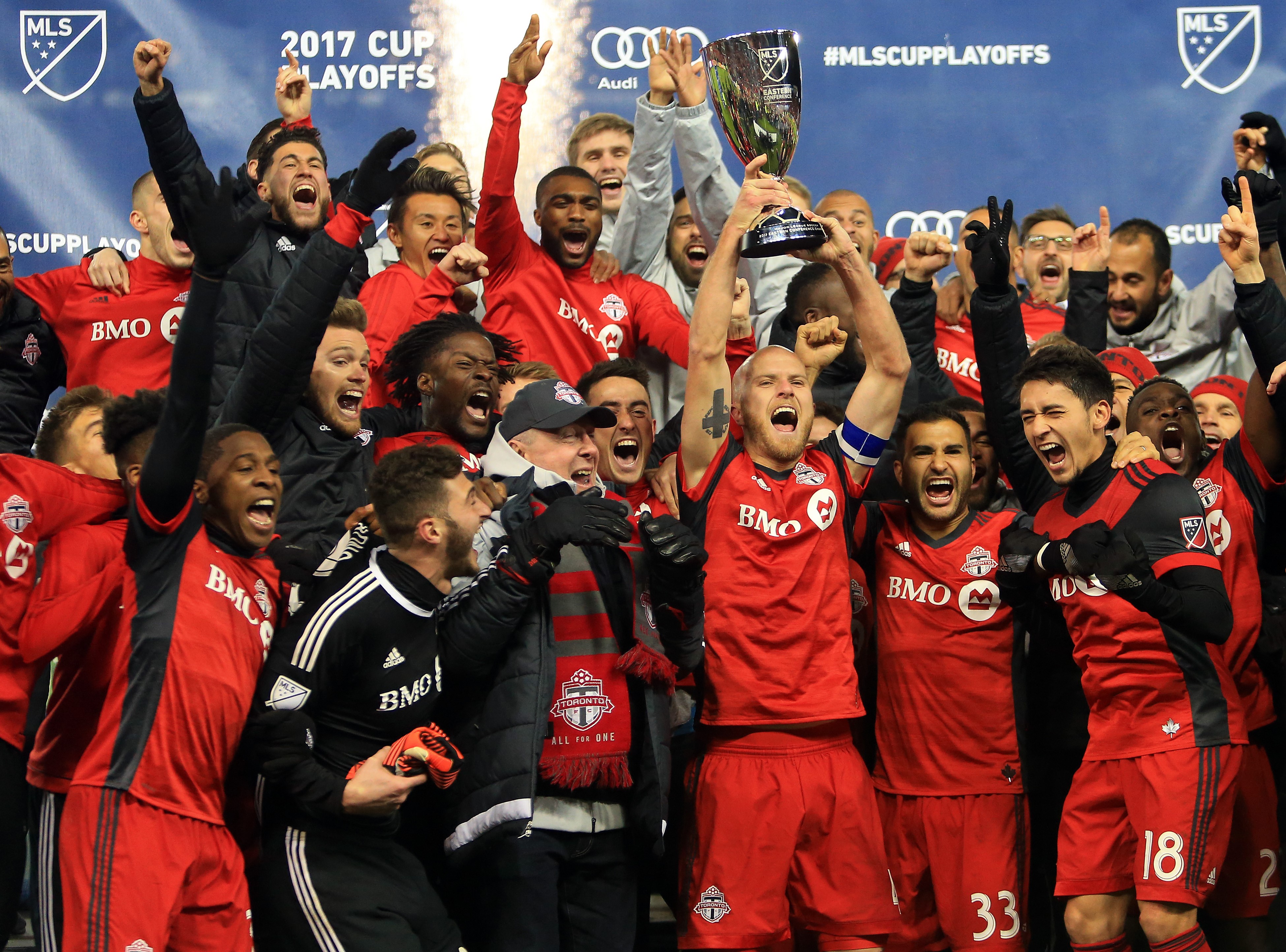 Michael Bradley brandit pour Toronto la Coupe de la Conférence Est de MLS le 29 novembre 2017