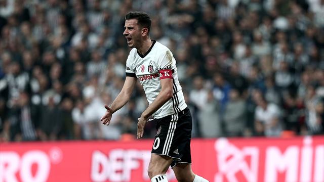 Beşiktaş, Oğuzhan Özyakup ile sözleşmeyi yeniledi