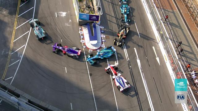 Race leader Rosenqvist spins out at Turn 1 Race leader Rosenqvist spins out at Turn 1