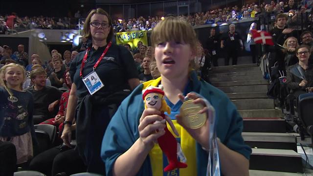Young fan ecstatic after Sjostrom gives away gold medal Young fan ecstatic after Sjostrom gives away gold medal