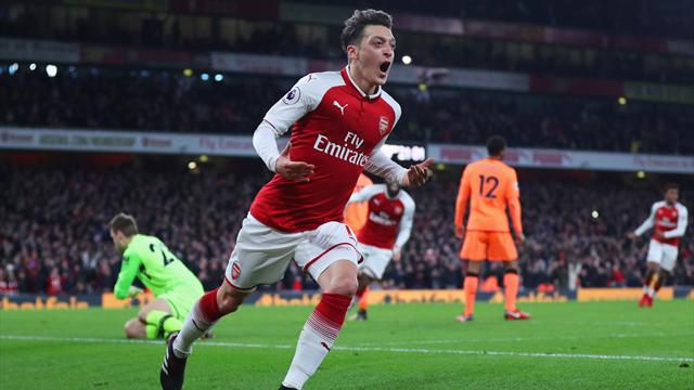 Özil jure fidélité aux Gunners