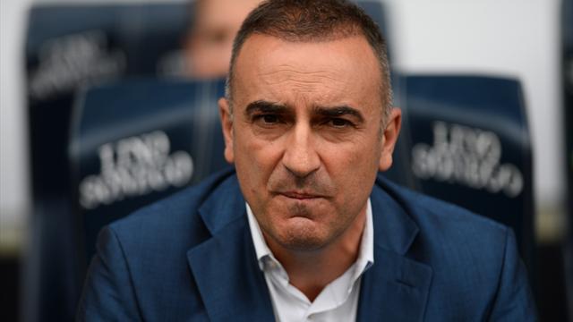 Carlos Carvalhal, Premier League'e adım attı