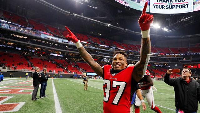 I Philadelphia Eagles perdono sul campo dei Tampa Bay Buccaneers, Falcons ok