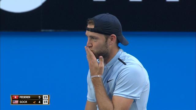 Federer a sorti la panoplie et Sock a fait preuve d’humour : le résumé en vidéo