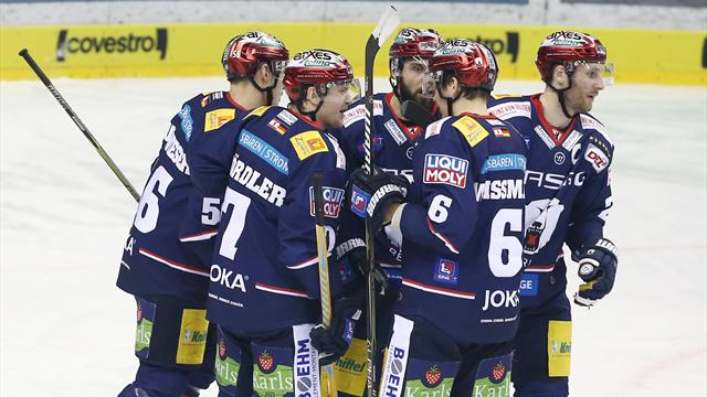 Eisbären bleiben an Nürnberg und München dran