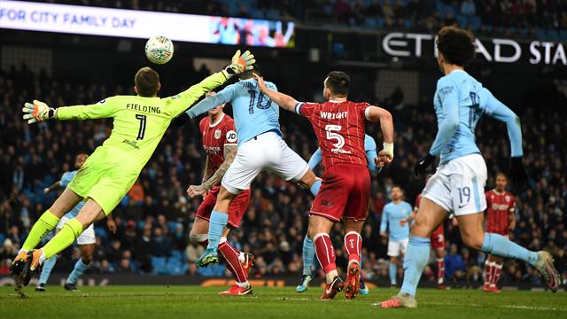 Aguero scores injury time winner for Man City against Bristol City