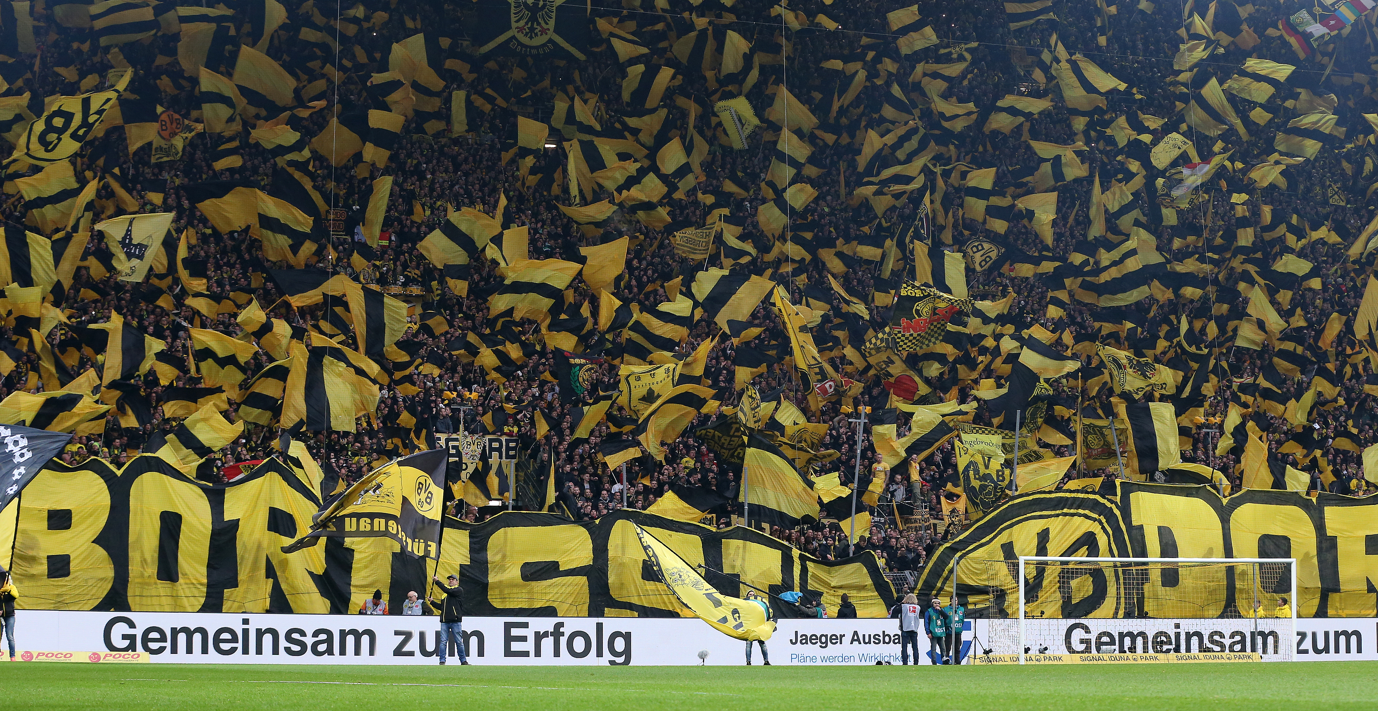 Bundesliga: BVB-Fans setzen Zeichen Zeichen gegen Montagsspiele